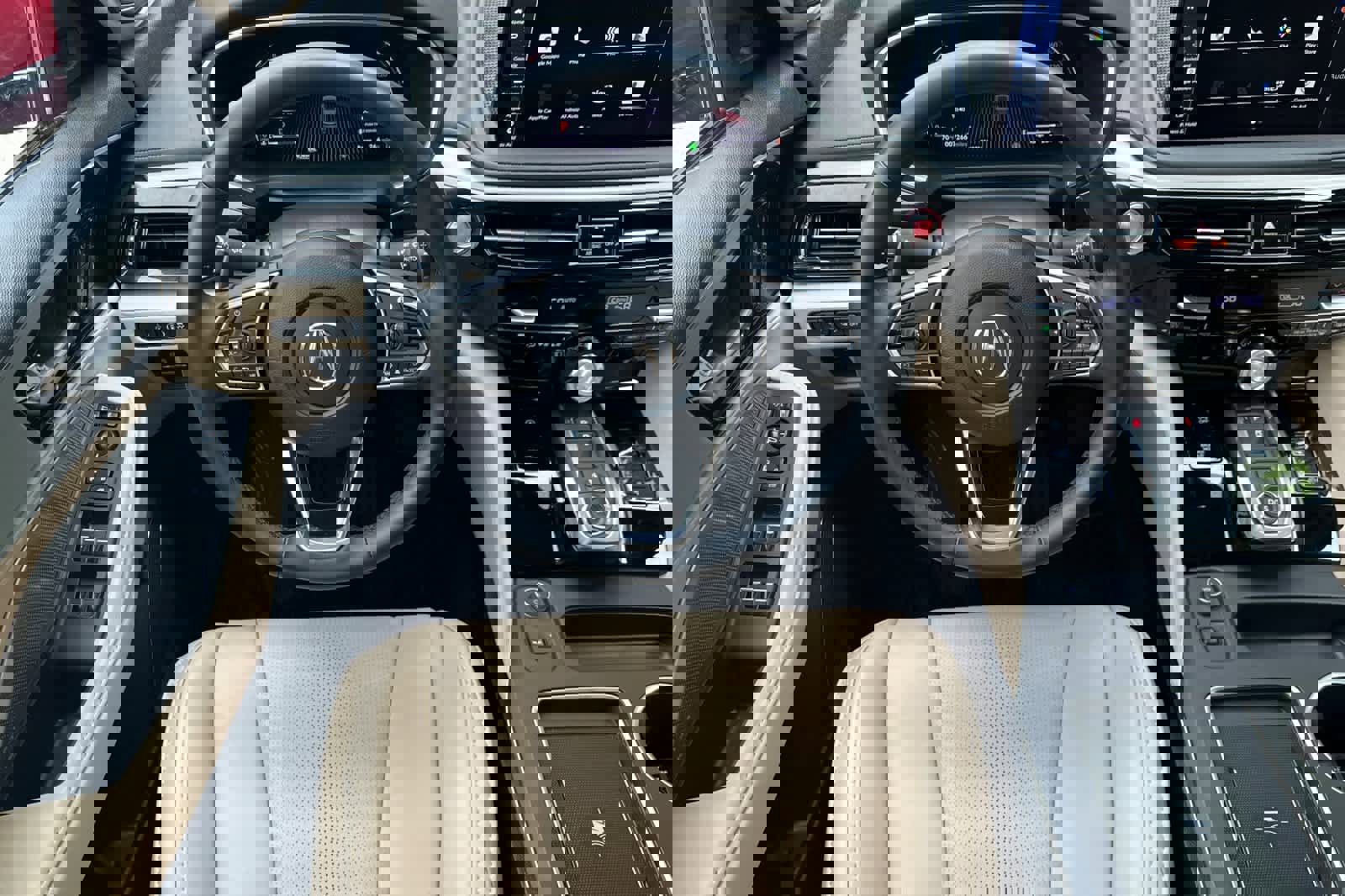 Used 2025 Acura MDX SH-AWD w/ Technology Package image 14