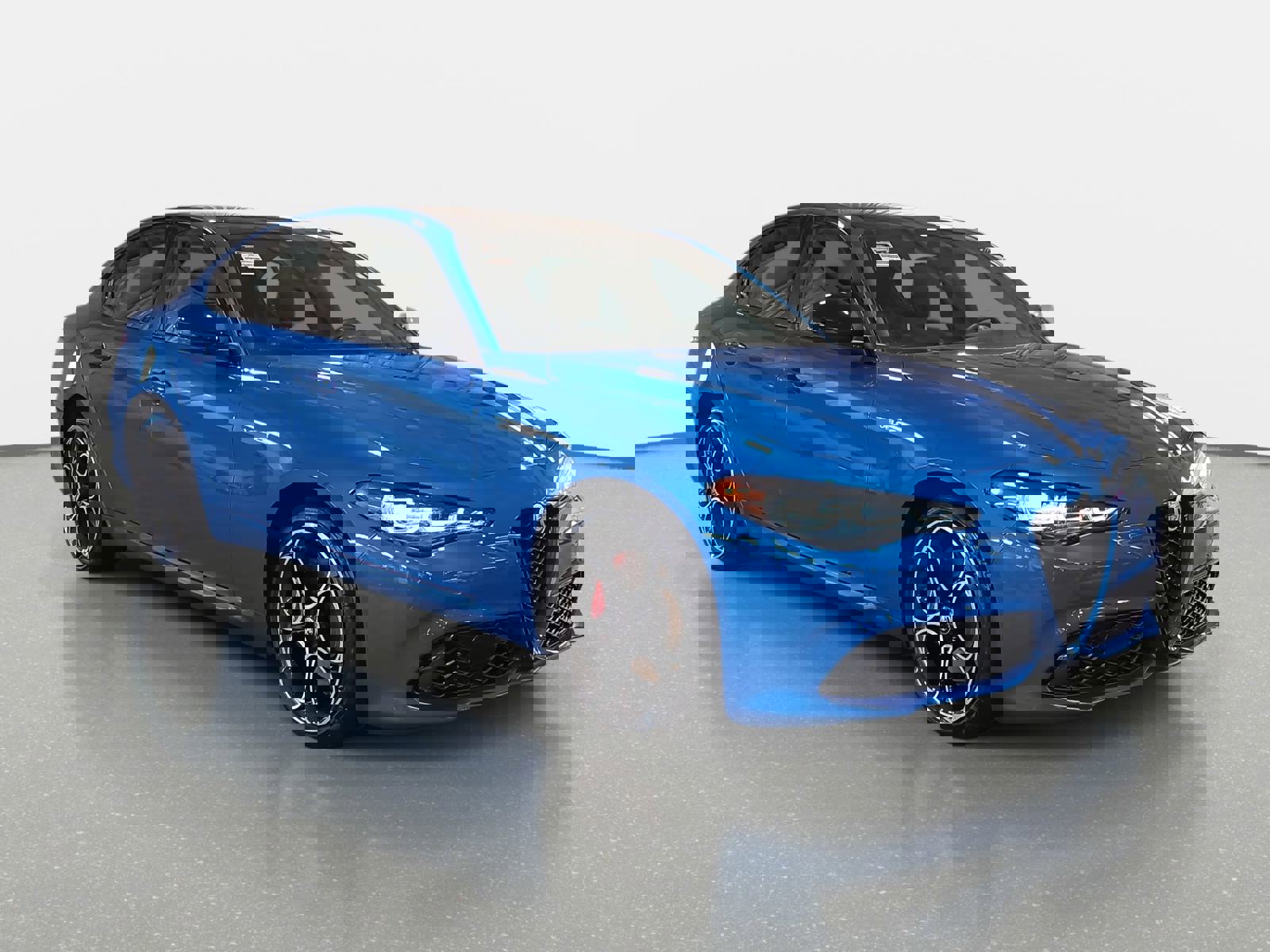 Used 2024 Alfa Romeo Giulia Veloce image 3