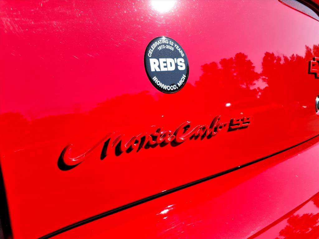 Used 2004 Chevrolet Monte Carlo SS w/ Dale Earnhardt Jr. Package FWD image 4