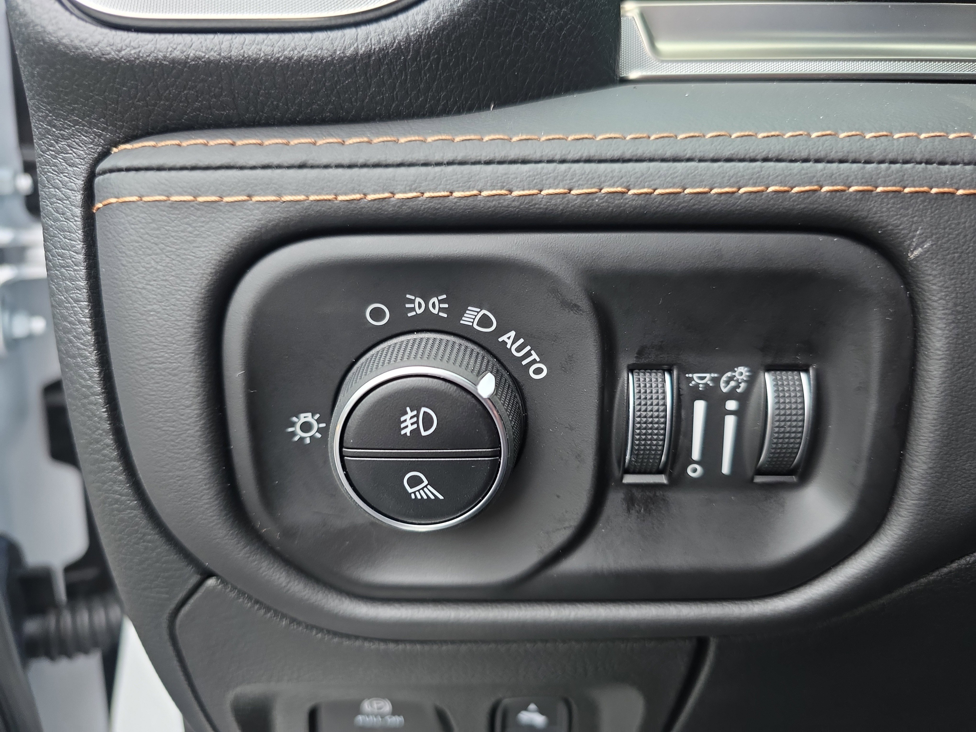 New 2026 RAM 1500 Tungsten w/ Towing Technology Group image 17