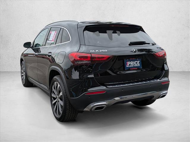 Used 2021 Mercedes-Benz GLA 250 4MATIC w/ Premium Package image 8