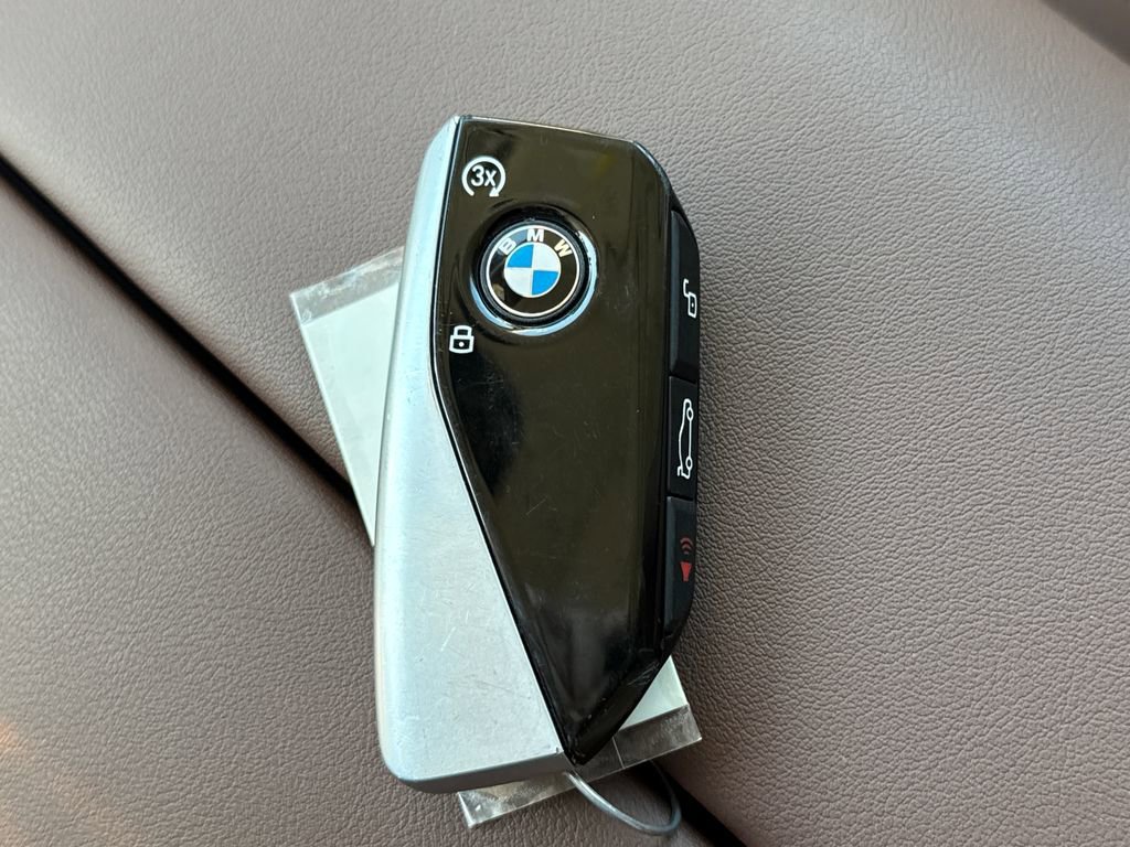 Used 2026 BMW X7 xDrive40i AWD/4WD image 46