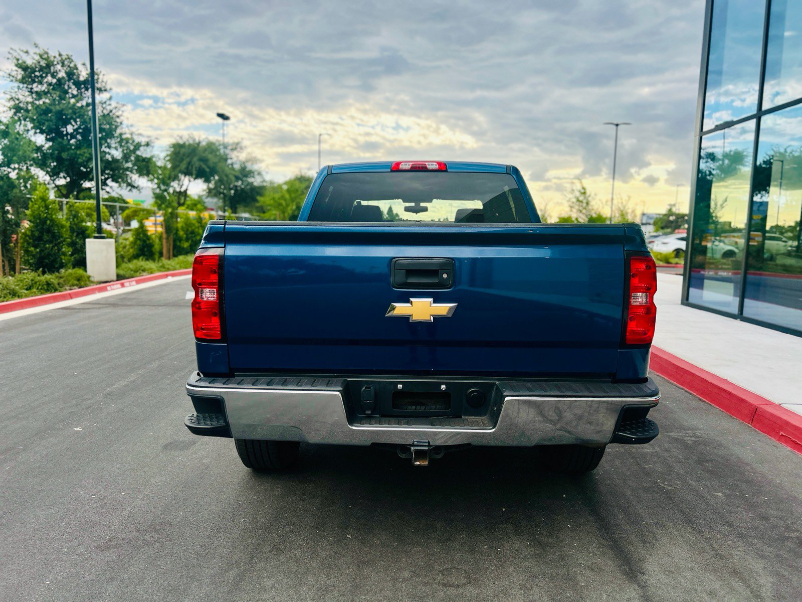 Used 2018 Chevrolet Silverado 1500 LT w/ All Star Edition RWD image 11