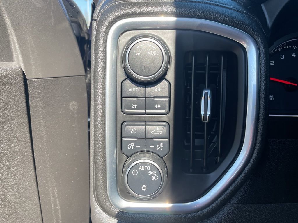 Used 2021 Chevrolet Silverado 1500 LT Trail Boss AWD/4WD image 25