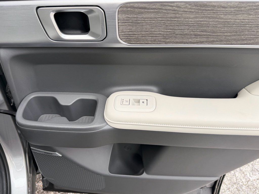 Used 2024 Hyundai Santa Fe Limited image 36