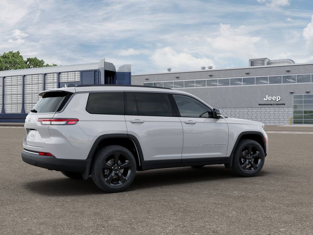 New 2026 Jeep Grand Cherokee L Limited w/ Limited Altitude Package image 4