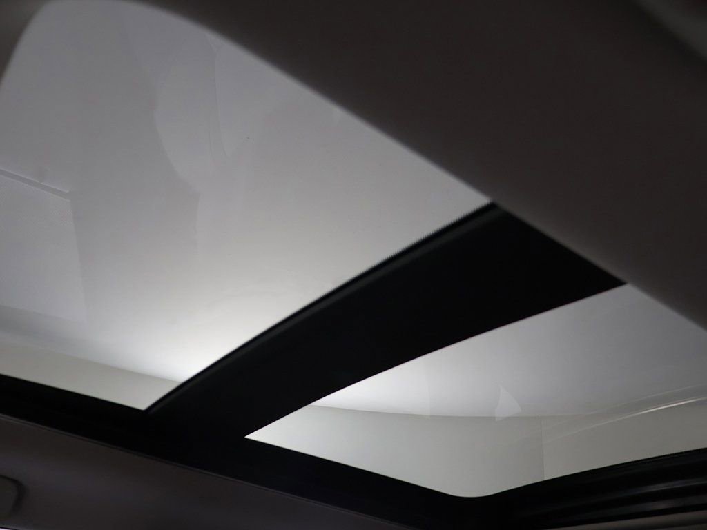 New 2025 Mitsubishi Outlander SEL image 26