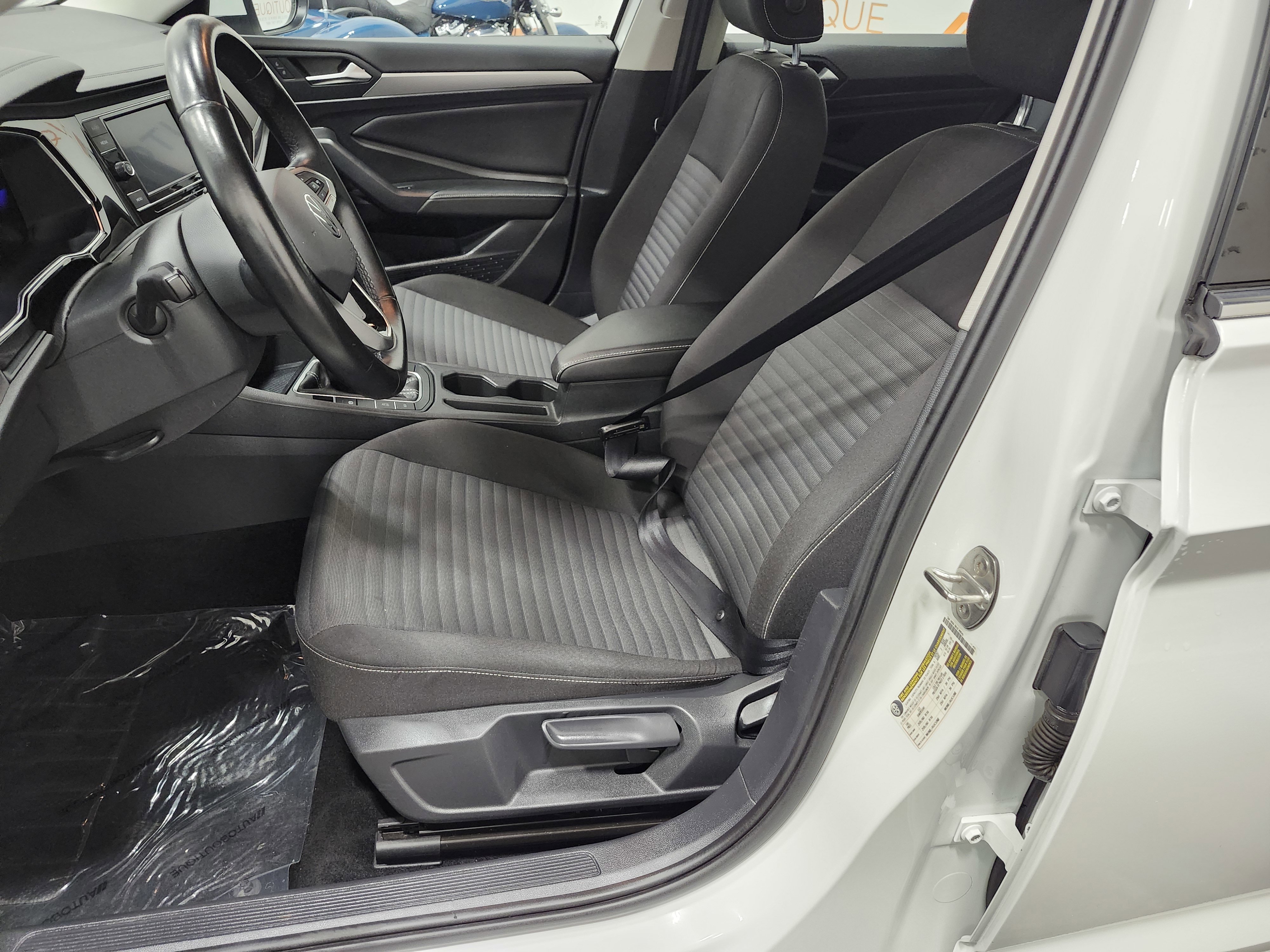 Used 2022 Volkswagen Jetta S image 22