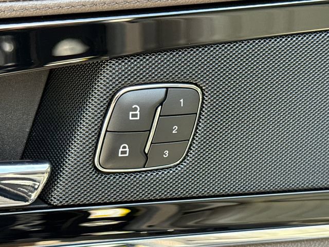 Used 2023 Lincoln Nautilus AWD image 21