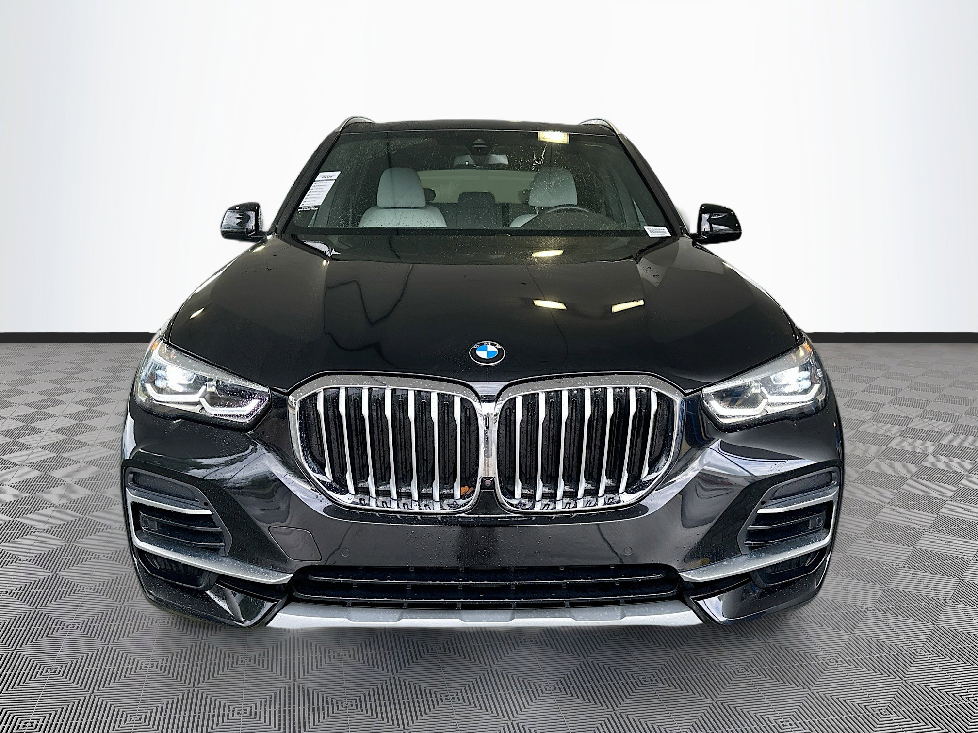 Certified 2023 BMW X5 xDrive40i w/ Luxury Seating Package image 2