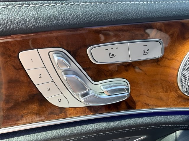Used 2018 Mercedes-Benz E 300 4MATIC w/ Premium 2 Package image 14