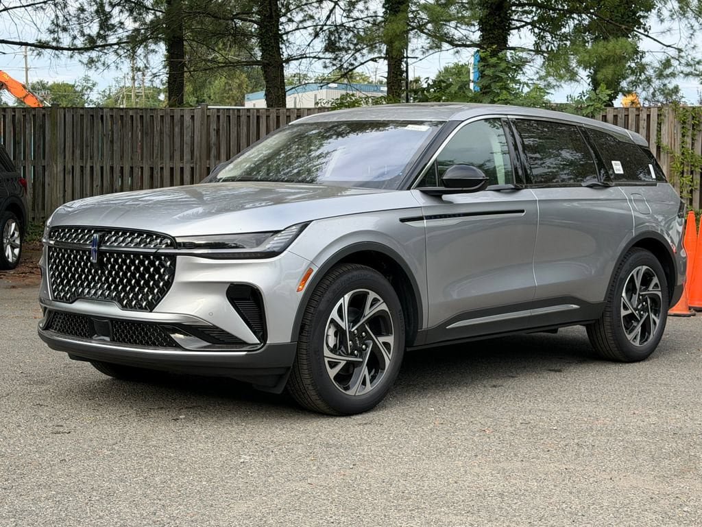 New 2026 Lincoln Nautilus Premier w/ Equipment Group 102A AWD/4WD image 3