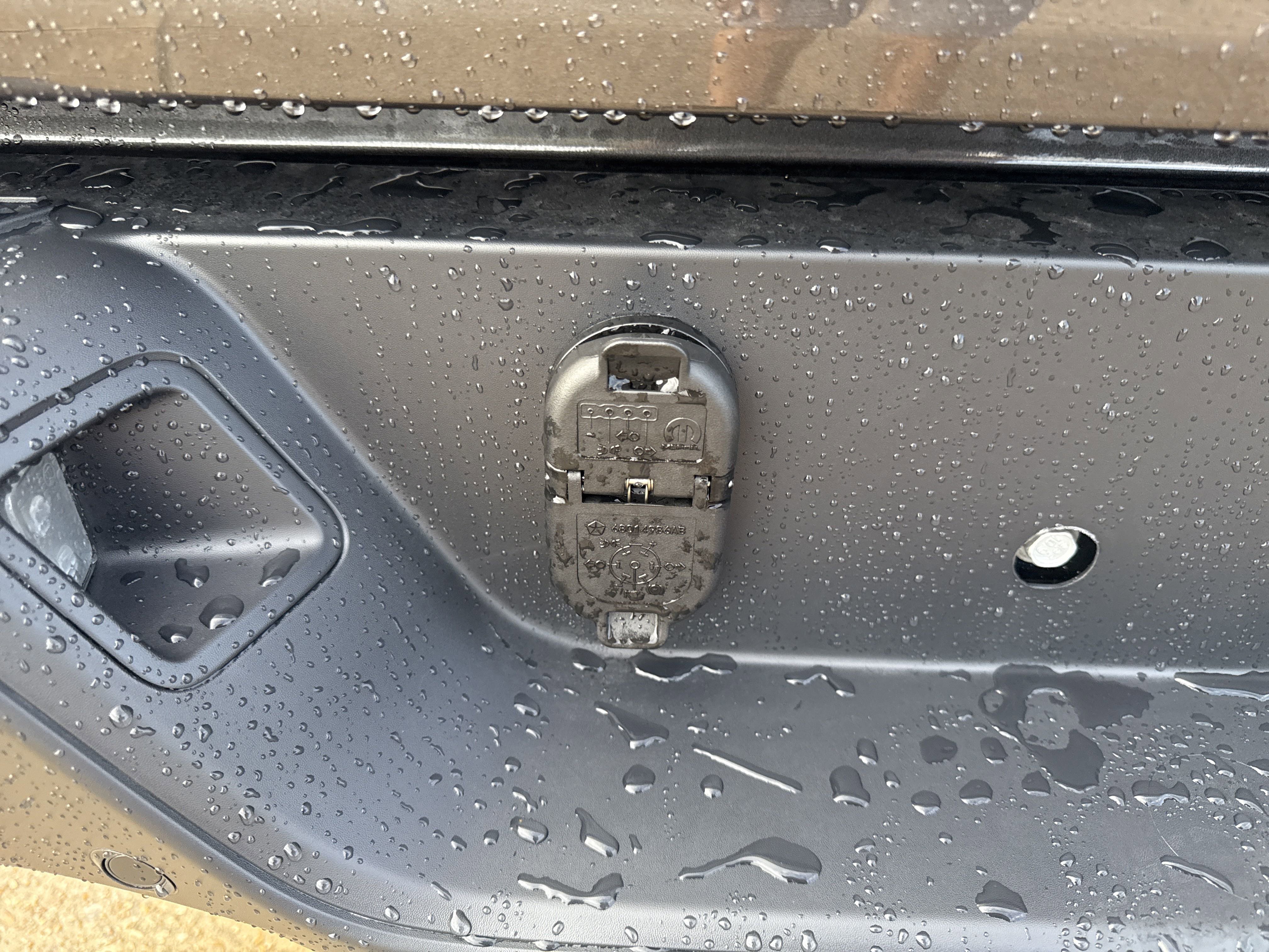 New 2025 Jeep Gladiator Sport w/ Premium Package image 7