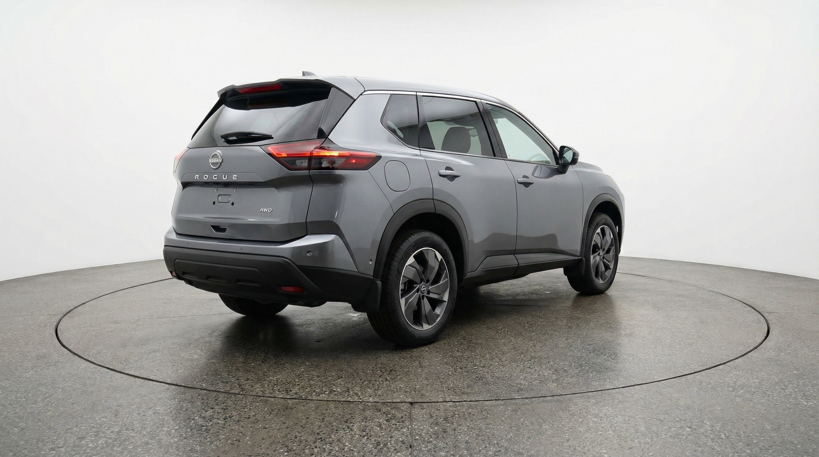 Used 2025 Nissan Rogue SV image 9