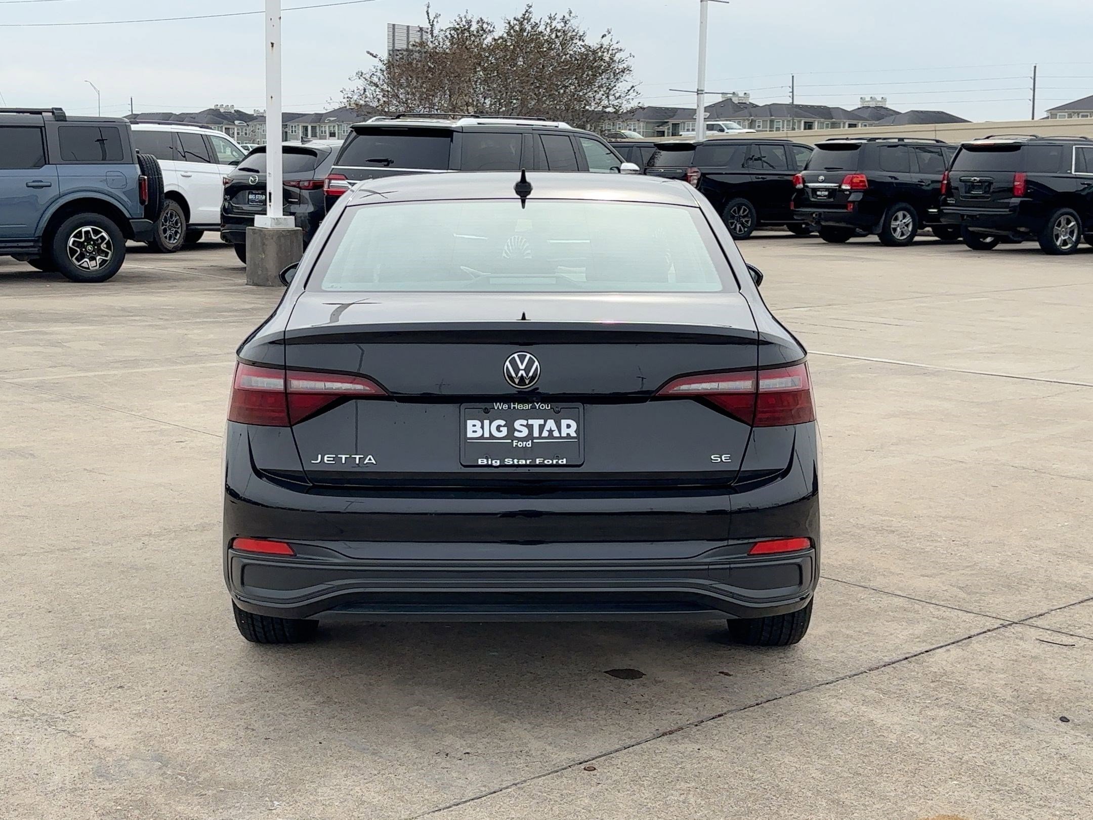 Used 2024 Volkswagen Jetta SE image 5