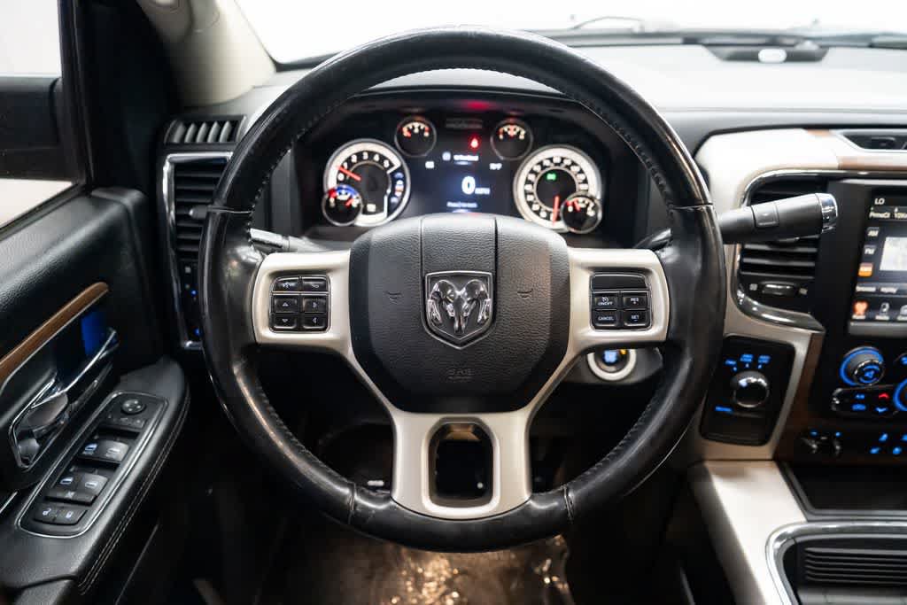 Used 2016 RAM 2500 Laramie w/ Convenience Group AWD/4WD image 16