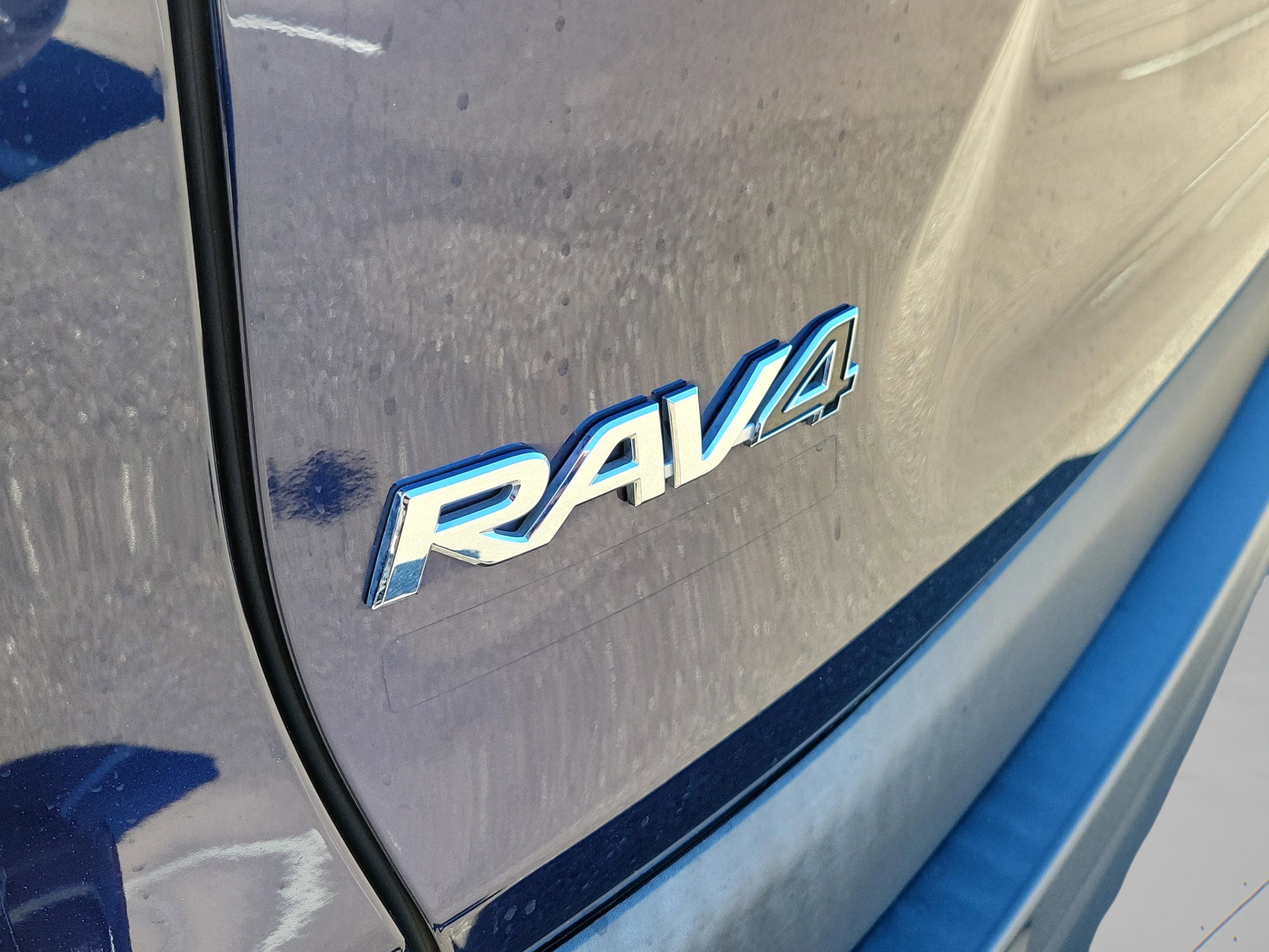 Used 2023 Toyota RAV4 XLE image 38