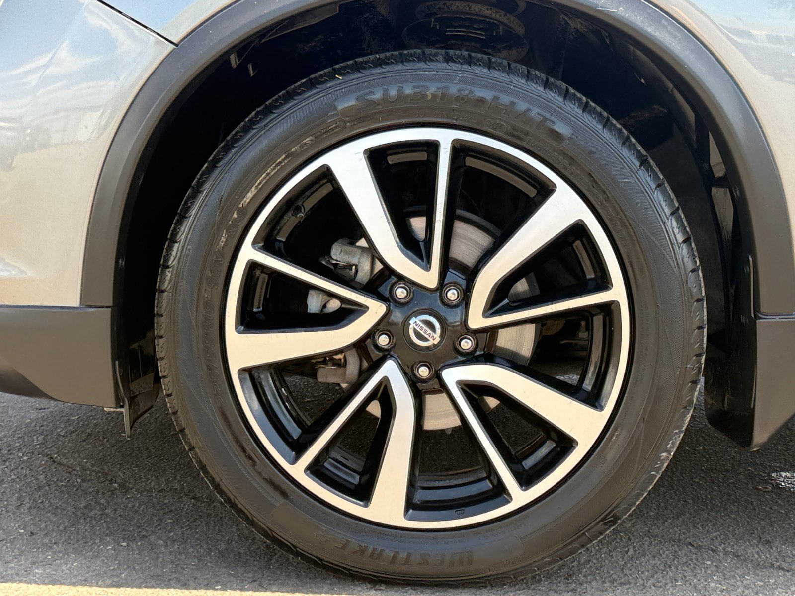 Used 2020 Nissan Rogue SL FWD image 11