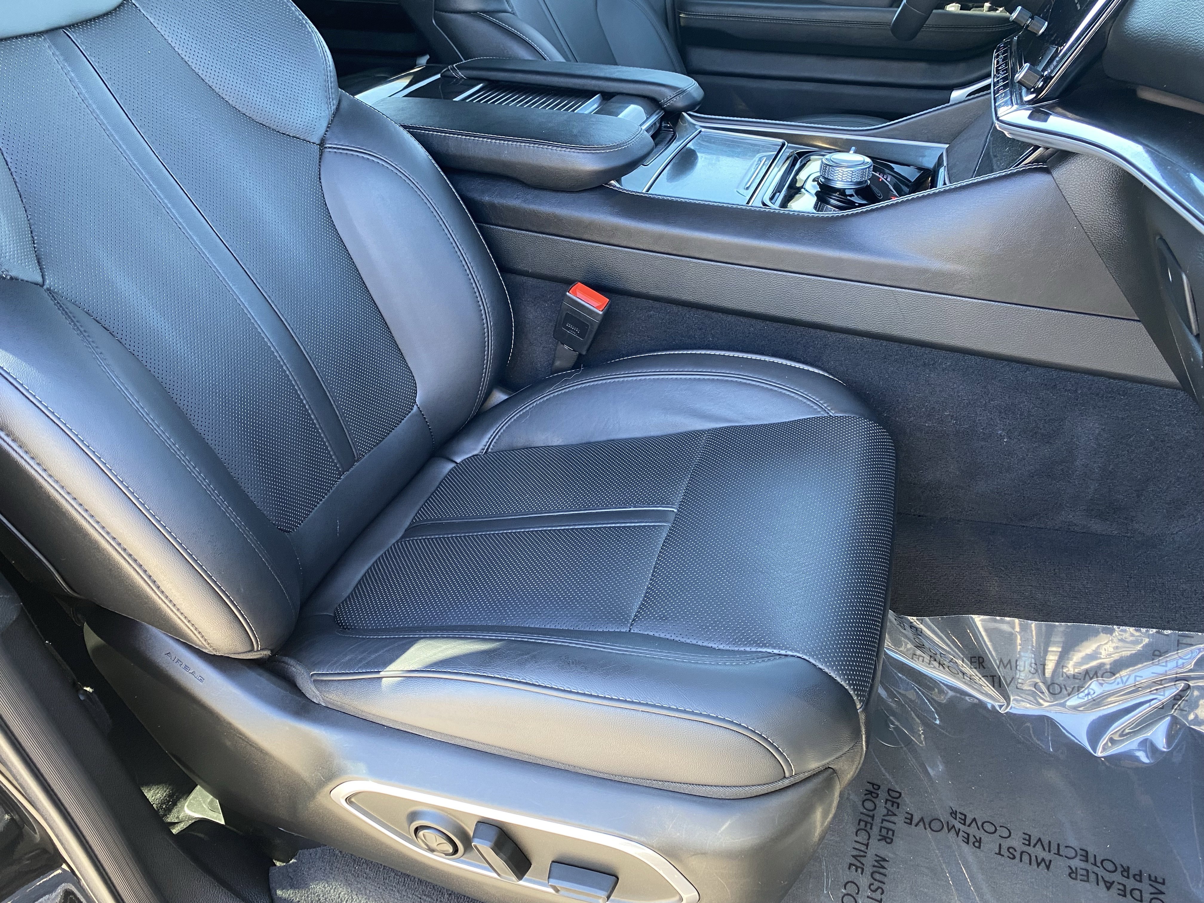 Used 2024 Jeep Wagoneer L 4WD image 10