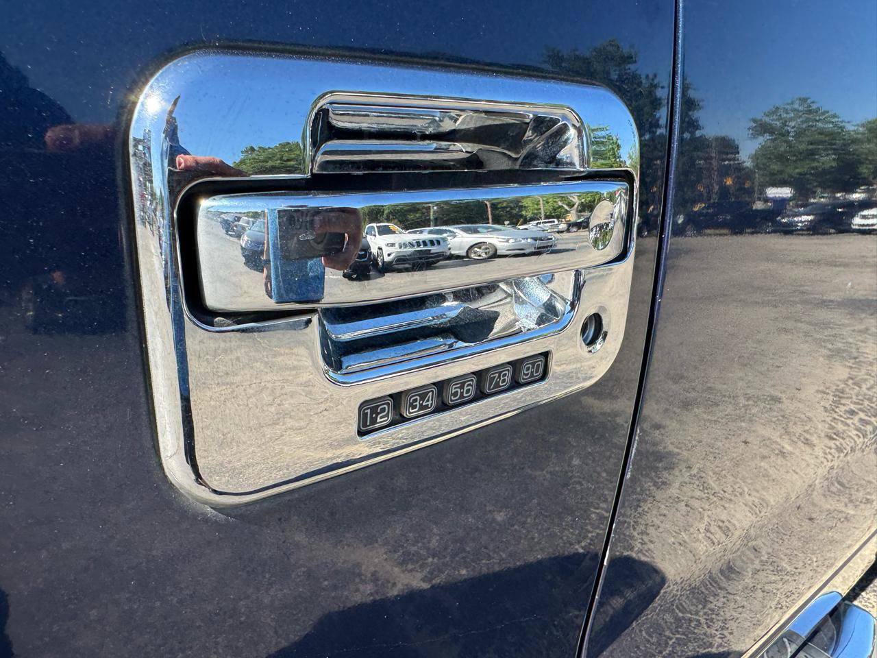 Used 2013 Ford F150 XLT w/ Luxury Equipment Group AWD/4WD image 14