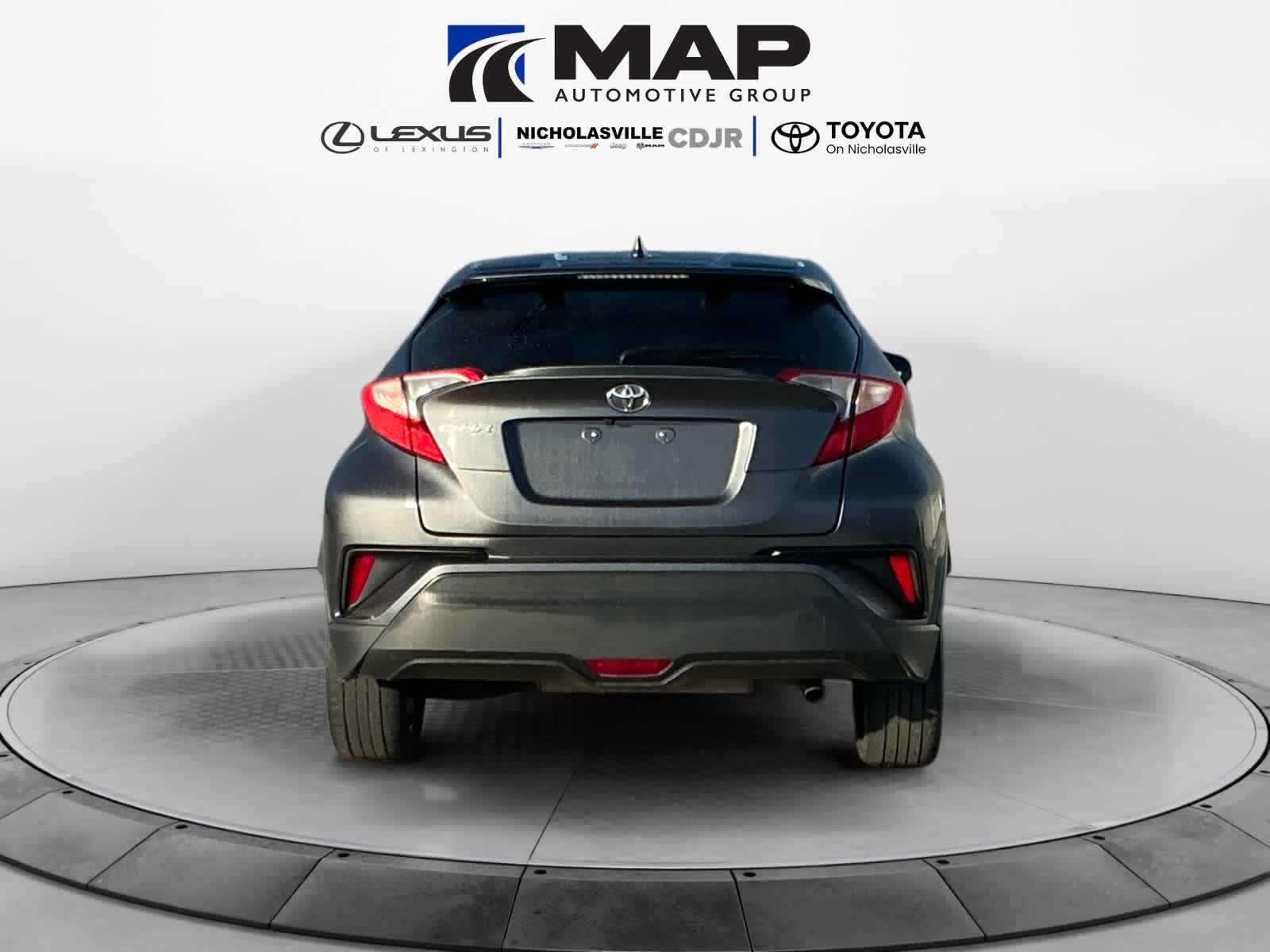Used 2018 Toyota C-HR XLE image 4