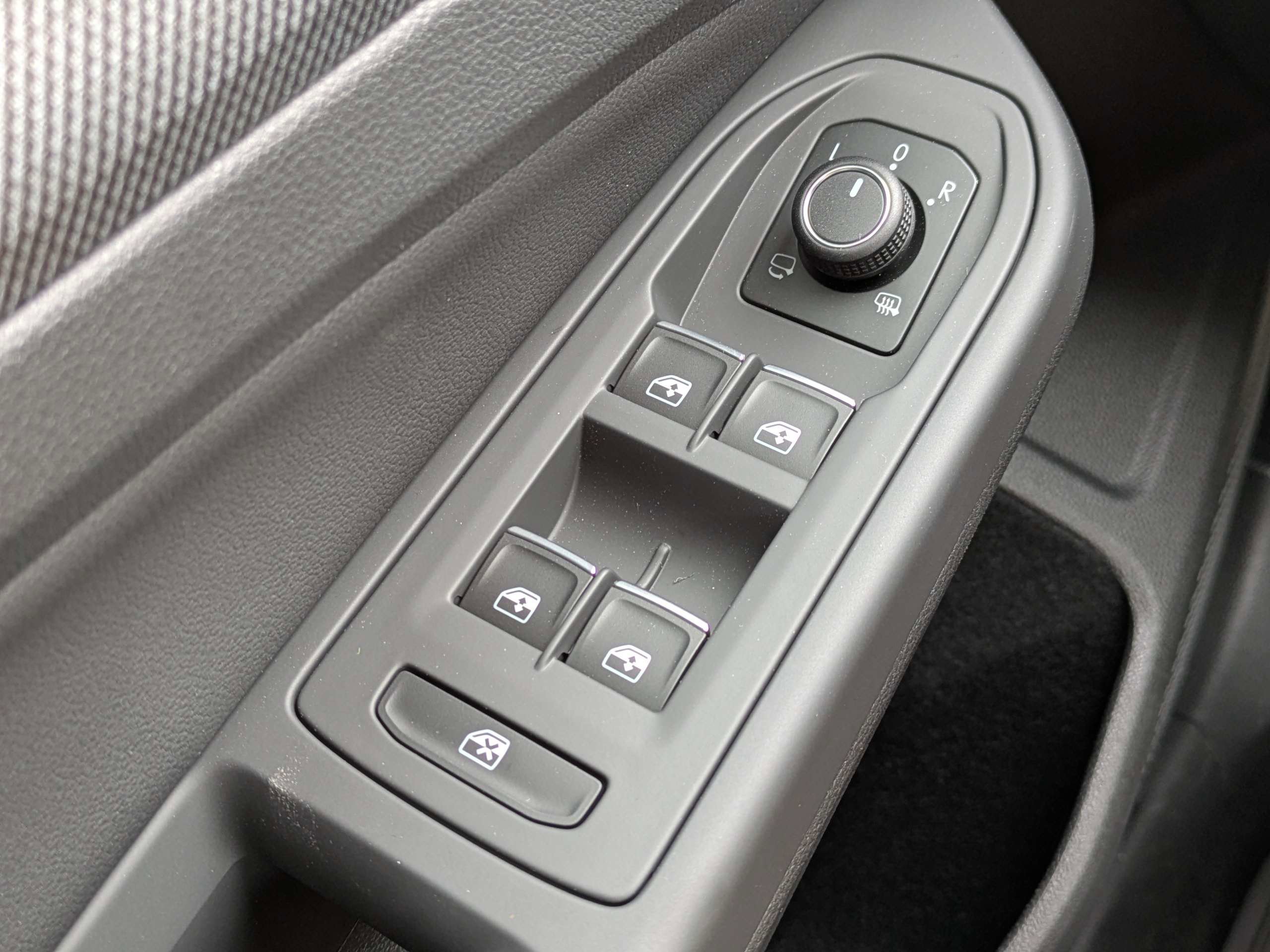 New 2026 Volkswagen GTI SE FWD image 22