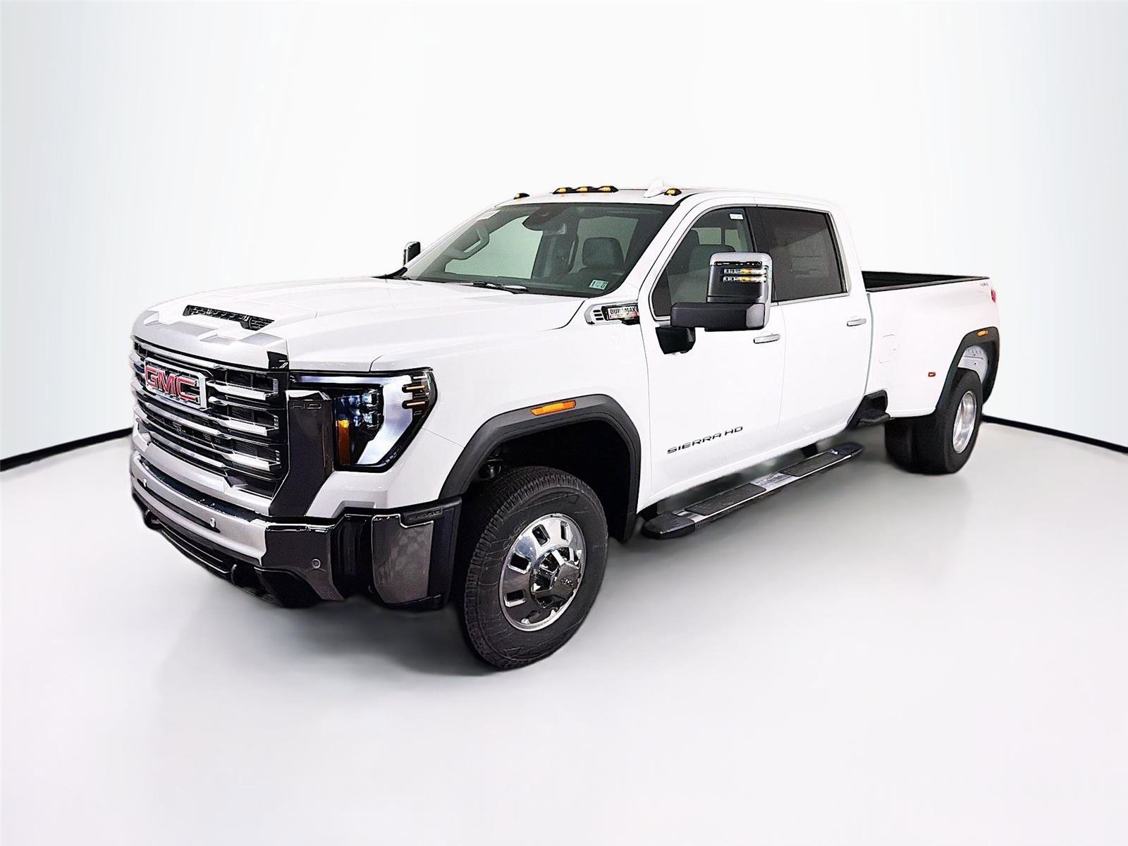 New 2026 GMC Sierra 3500 SLT w/ SLT Premium Package image 3