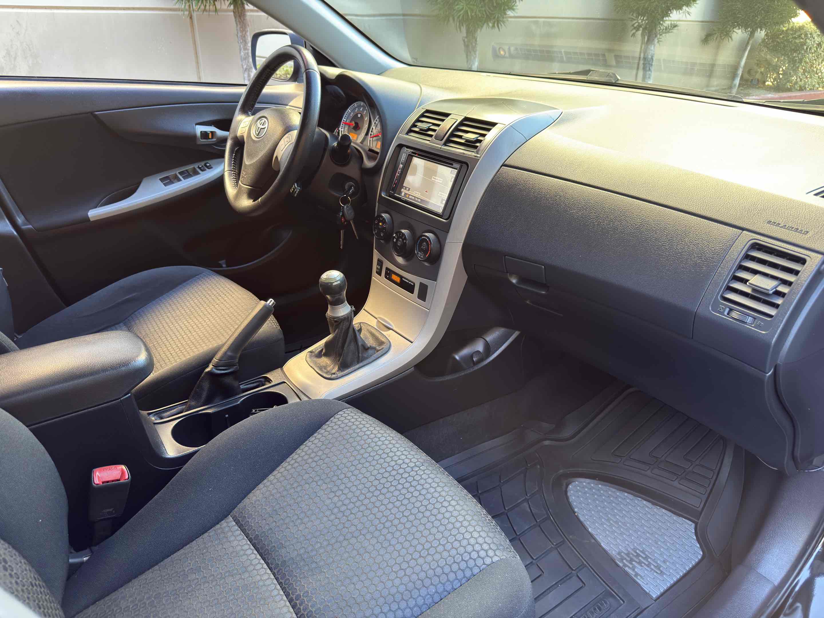 Used 2010 Toyota Corolla XRS image 49