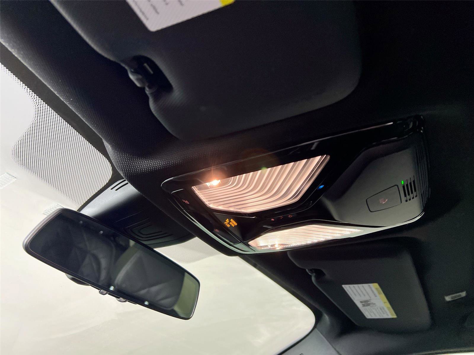 Used 2023 BMW X5 xDrive45e w/ M Sport Package image 11