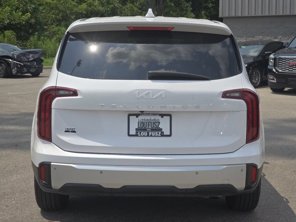 Used 2024 Kia Telluride LX FWD image 15