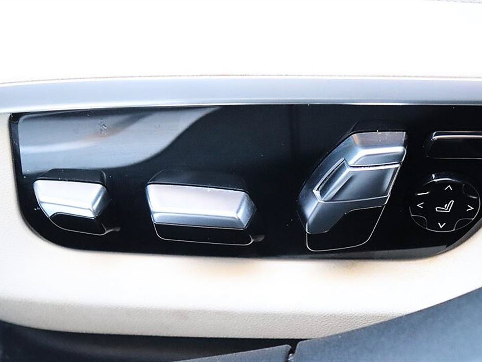 Used 2016 BMW 740i RWD image 62