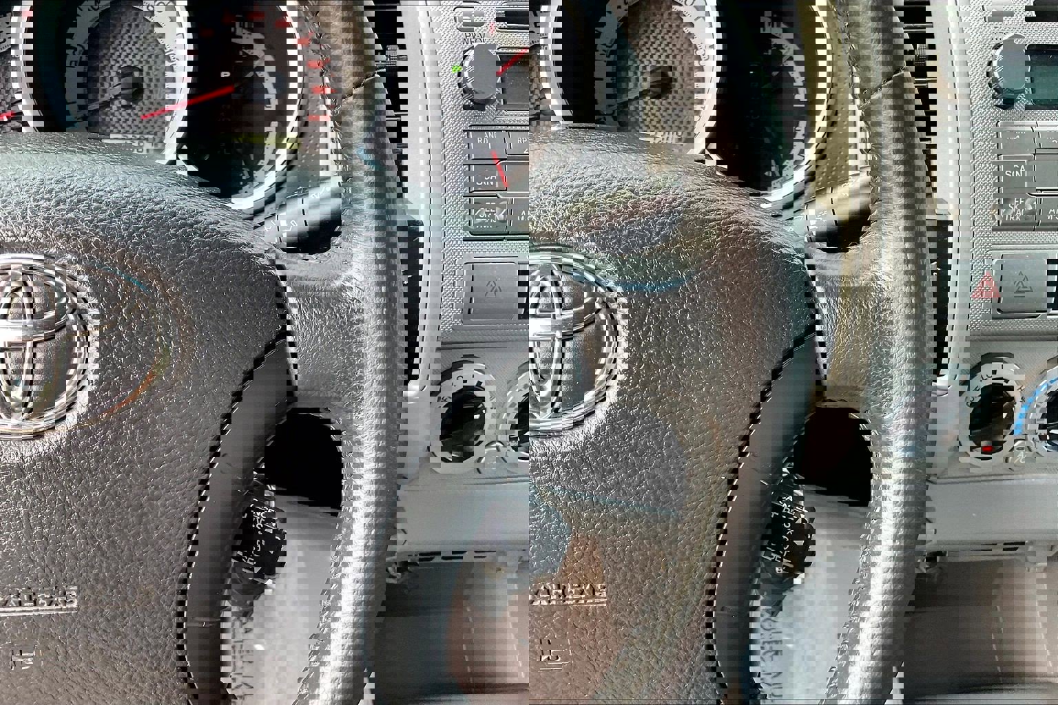 Used 2011 Toyota Tacoma 4x4 Double Cab w/ SR5 Pkg #2 image 24