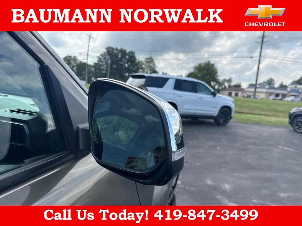 Used 2025 Toyota Tacoma Limited AWD/4WD image 24