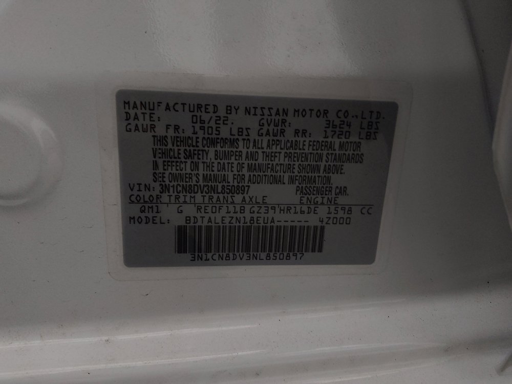 Used 2022 Nissan Versa S FWD image 33