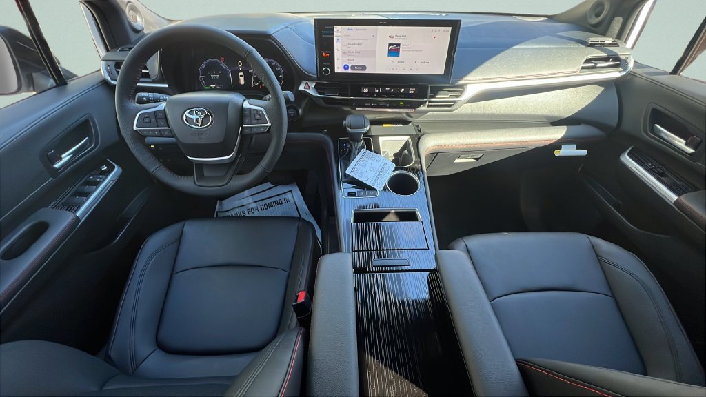New 2026 Toyota Sienna XSE FWD image 10