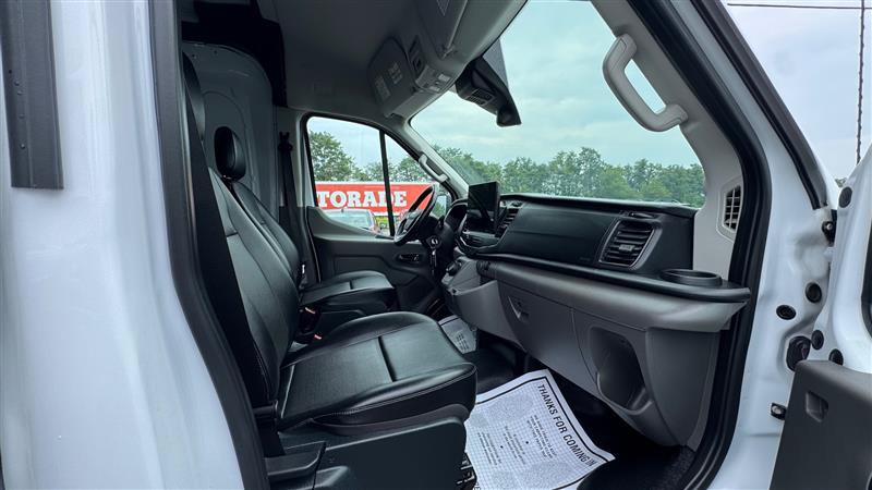 Used 2023 Ford E-Transit Medium Roof RWD image 36