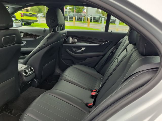 Used 2019 Mercedes-Benz E 300 image 12