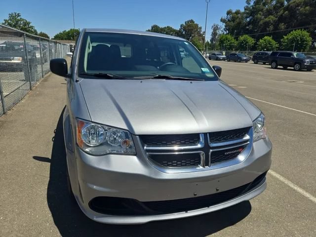 Used 2018 Dodge Grand Caravan SE w/ UConnect Hands-Free Group FWD image 7