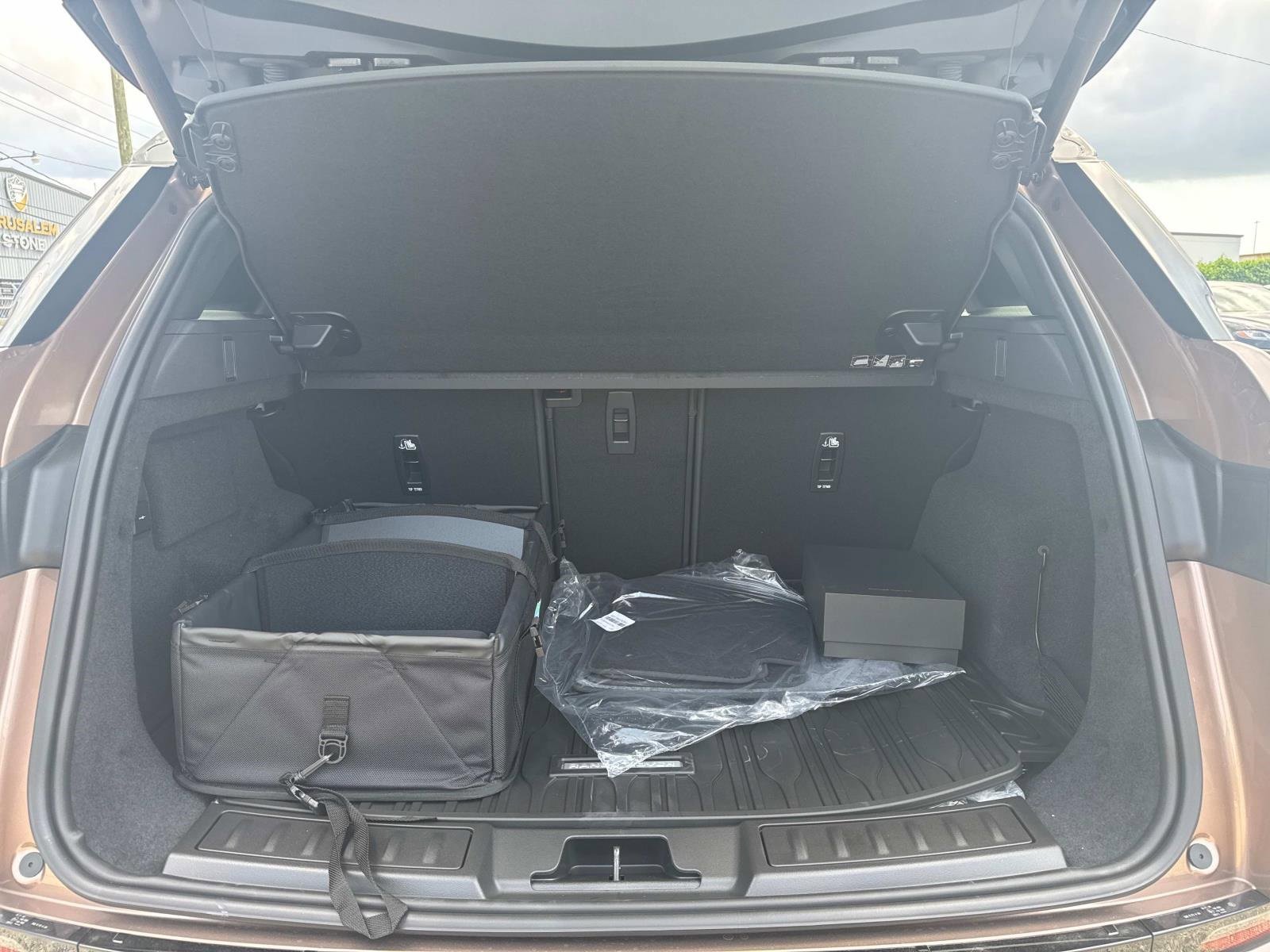 New 2026 Land Rover Range Rover Evoque S image 7