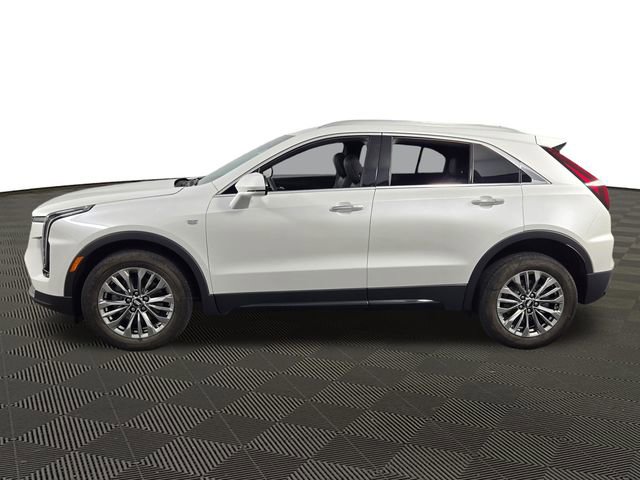 Used 2024 Cadillac XT4 Premium Luxury w/ Technology Package image 9