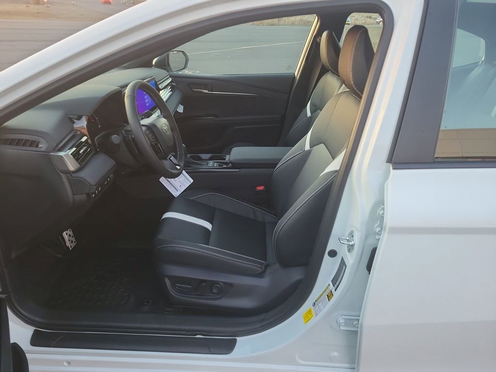 New 2026 Toyota Camry Hybrid w/ Multimedia Upgrade Package image 11