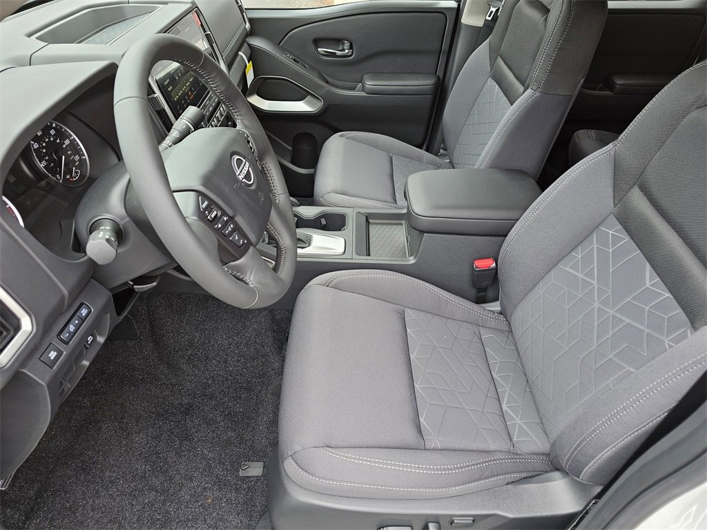 New 2025 Nissan Frontier SV w/ SV Convenience Package image 7