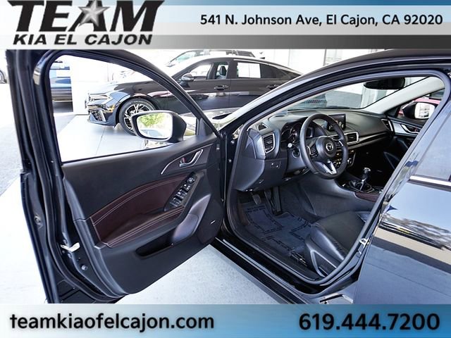Used 2017 MAZDA MAZDA3 Grand Touring w/ Premium Equipment Package FWD image 37