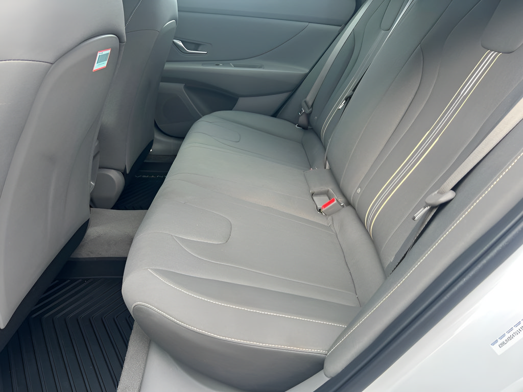 Used 2026 Hyundai Elantra Sport FWD image 15