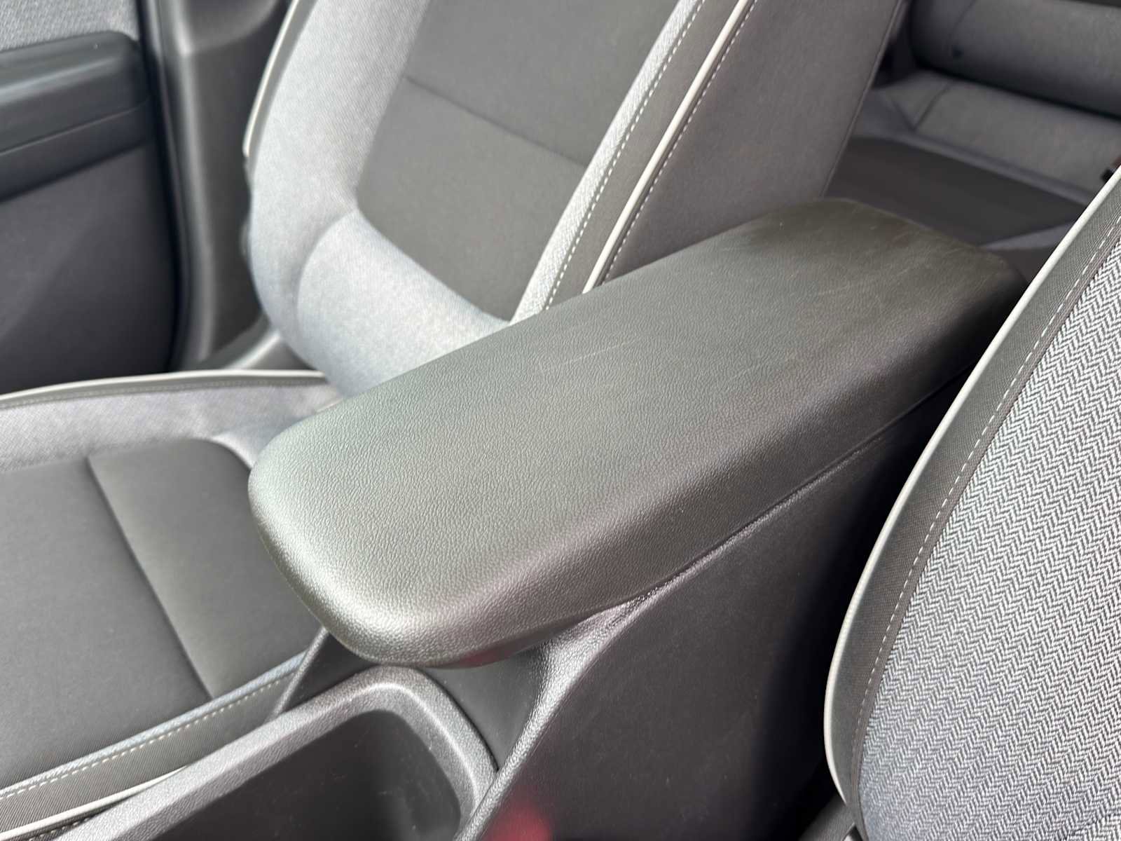 Used 2022 Chevrolet TrailBlazer LT w/ Convenience Package FWD image 11