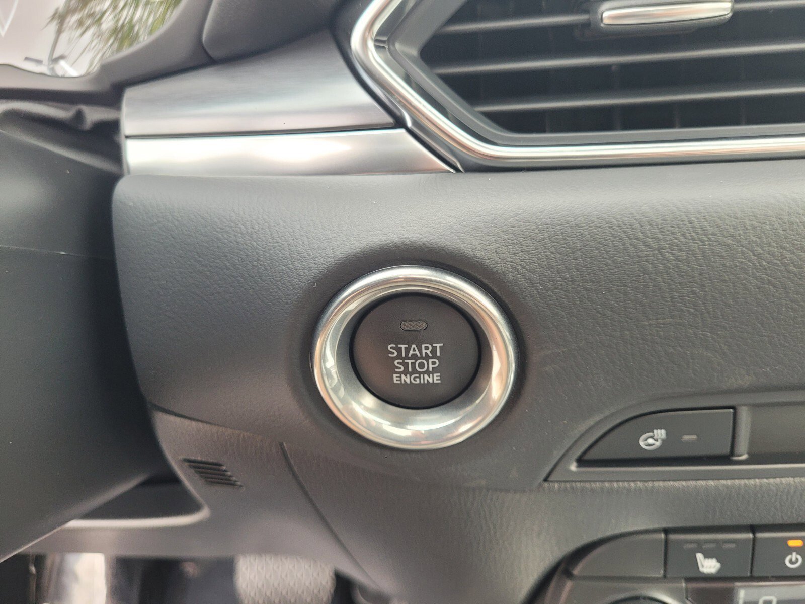 New 2025 MAZDA CX-5 AWD 2.5 S w/ Premium Plus Pkg image 28