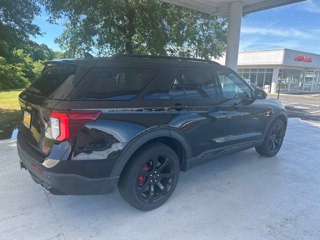 Used 2022 Ford Explorer ST w/ ST Street Pack AWD/4WD image 3