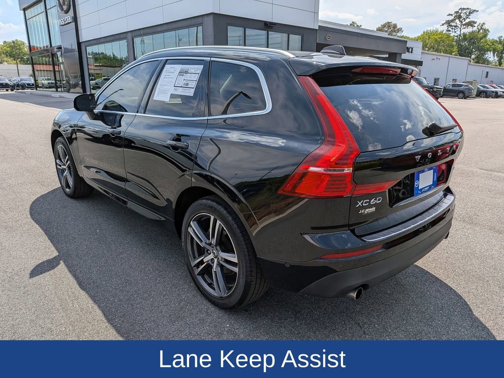 Used 2018 Volvo XC60 T5 Momentum w/ Vision Package image 6