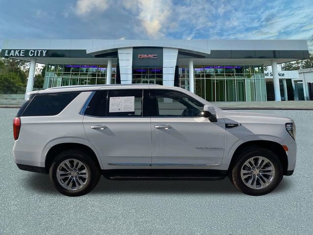 Used 2024 GMC Yukon SLT image 2