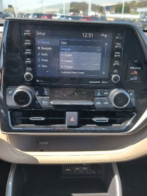 Used 2020 Toyota Highlander XLE image 12